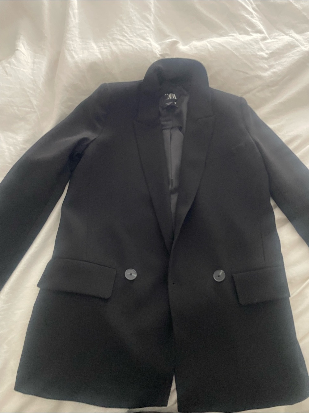 Zara Women's Black Single-Breasted Blazer